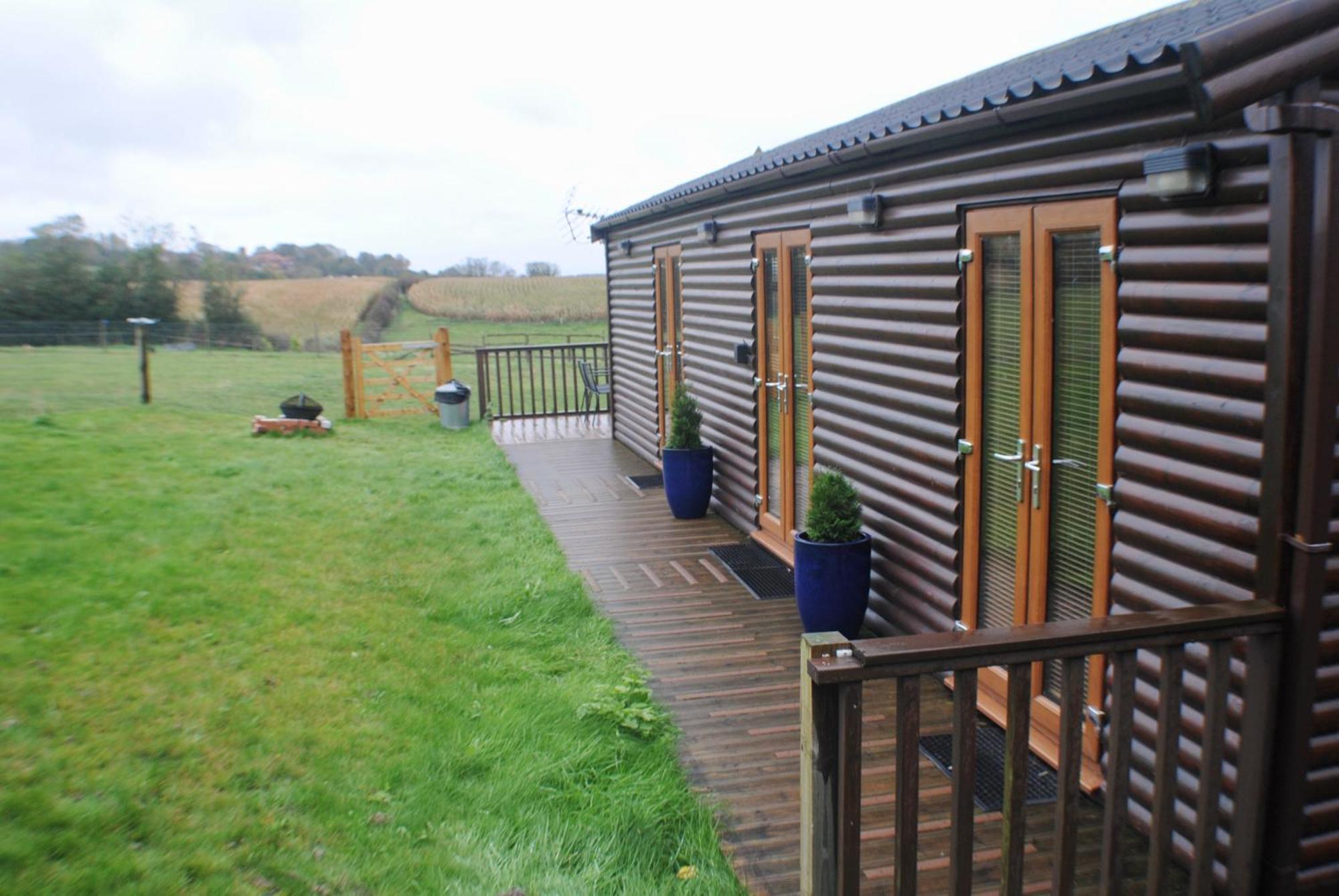 Fairview Farm Holiday Accommodation 14 Luxury Lodges, Cabins, Dog Friendly, Suitable For Couples, Families And Groups, Wedding Guests , Corporate Events, Sleeps 2-65 Guests In Ravenshead, Nottingham Near Sherwood Forest, Set In 88 Acres חדר תמונה